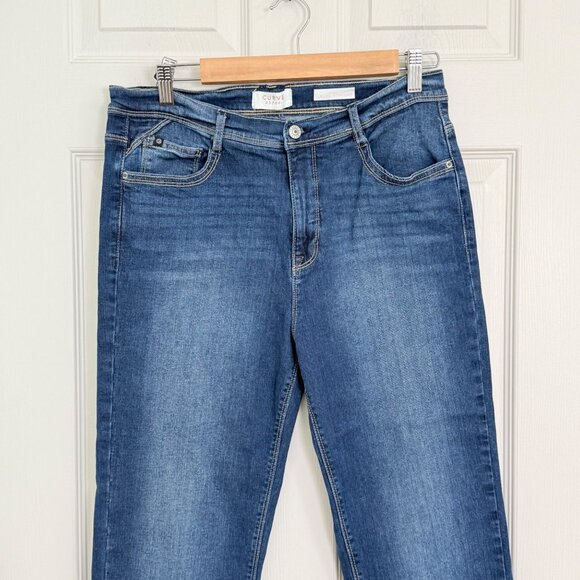 Curve Appeal Classic Straight Jeans Womens 10/30 Blue Stretch Casual Relaxed - Picture 3 of 14